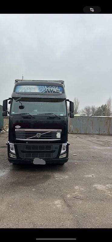 Тягачи: Тягач, Volvo, 2011 г., Тентованный — 1
