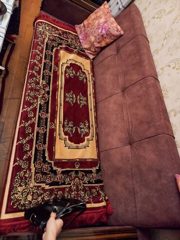 divan açılan: Divan, İşlənmiş, Açılan, Bazalı, Nabuk, Çatdırılma yoxdur