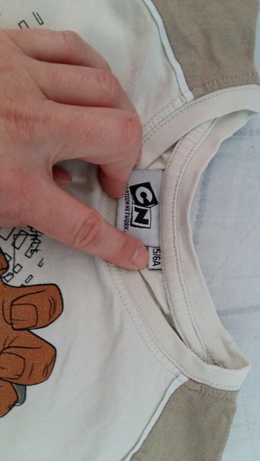 Dečiji Topići I Majice: Majica za decake na dug rukav,vel 5/6 god(nosena ali ocuvana) na lalafo.rs - slika 3 Majica za decake na dug rukav,vel 5/6 god(nosena ali ocuvana) - Petrovac na Mlavi - slika 3