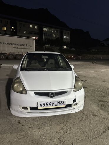 runx alex: Honda Fit: 2002 г., 1.3 л, Вариатор, Бензин, Хетчбек