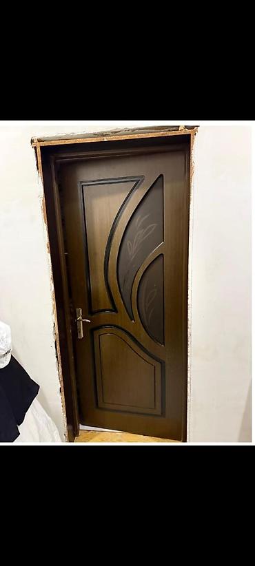 seyf qapılar ucuz: 4 ədəd qapı.qiymet birge 240 man.təmiz taxtadır,zamok,çərçivə — 1