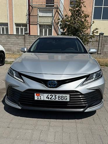 автохолд: Toyota Camry: 2022 г., 2.5 л, Автомат, Гибрид, Седан — 1