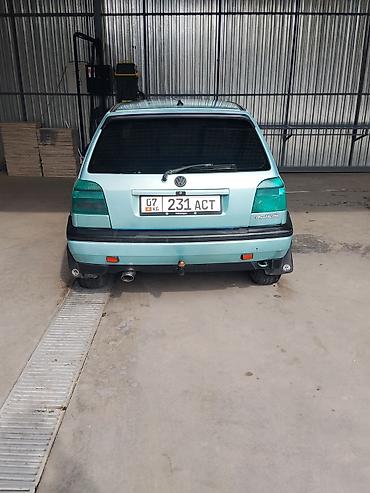 авто в корее: Volkswagen Golf: 1994 г., 2 л, Механика, Бензин, Хэтчбэк — 4