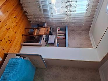 mansard tipli evler: Gəncə, 5 otaqlı, Köhnə tikili, 112 kv. m — 2