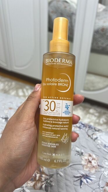 qaş və kirpiklər üçün baxım: Bioderma Photoderm Eau Solaire BRONZ günəşdən qoruyucu sprey, təbii