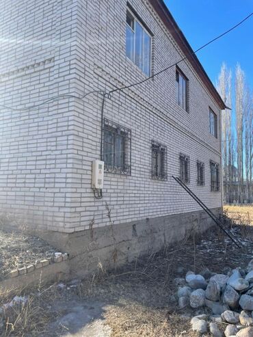 Продажа домов: Продаю 2 этажный дом городе Талас село Кырк-Казык.Находится at lalafo.kg — 4 Продажа домов: Продаю 2 этажный дом городе Талас село Кырк-Казык.Находится — 4