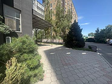 Долгосрочная аренда квартир: В аренду сдается просторная 3х комнатная квартира в центре города + — 20