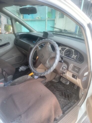 домик на колесо: Продается минивэн Honda Odyssey белого цвета. звонок только на вотсапп