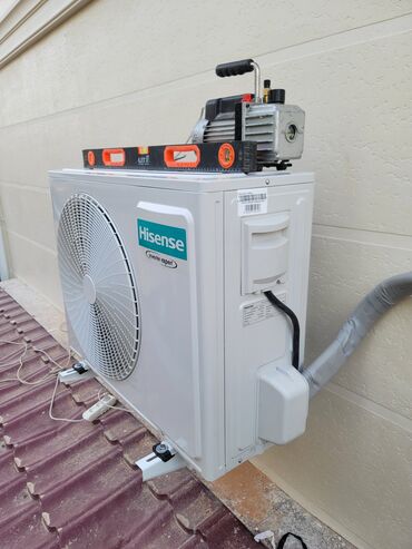 Установка кондиционеров: Установка кондиционеров. Прокладка коммуникаций ( труб ) на стадии — 10