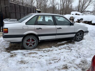 Volkswagen: Volkswagen Passat: 1998 г., 1.8 л, Механика, Бензин, Седан