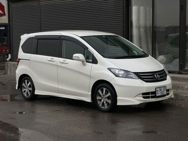 автомобиль опель: Honda : 2010 г., 1.5 л, Вариатор, Бензин, Минивэн