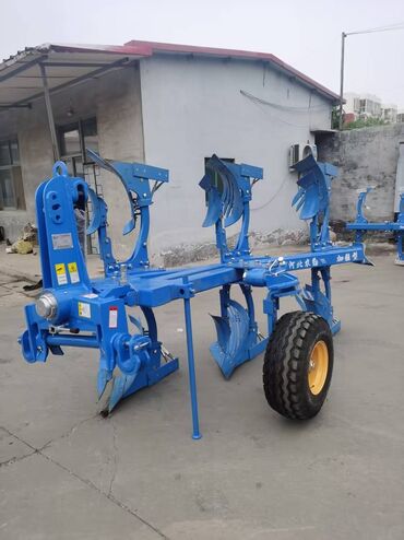 Другая автоэлектроника: Навесной оборотный плуг для трактора - Тип: навесной, оборотный