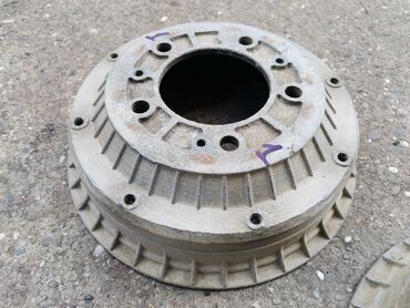 Auto delovi: Dobosi kocnica Lada 2121,21213,21214 Niva br. 1,2. Polovno, ocuvano — 3