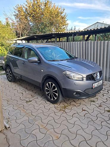 b class: Nissan Qashqai+2: 2011 г., 2 л, Вариатор, Внедорожник — 4