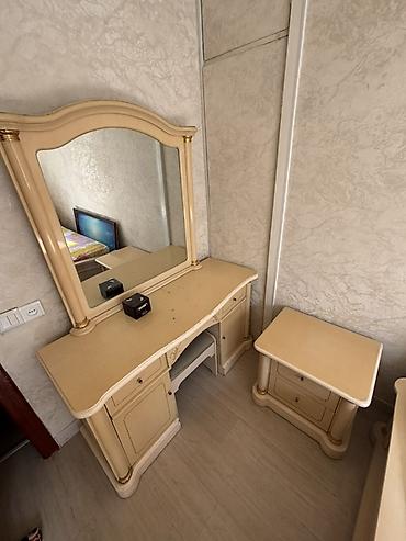 Зал үчүн гарнитуралар: Зал үчүн гарнитур, Колдонулган, Шкаф, Жыгач, Өзү алып кетүү, түсү - Күрөң — 5