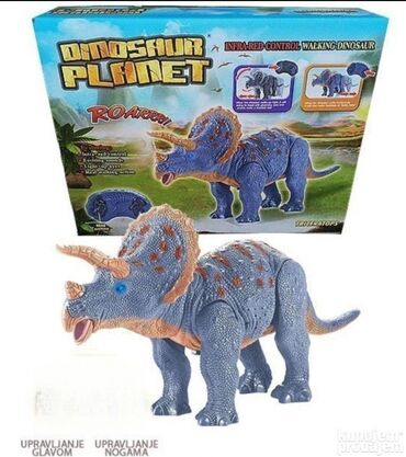 dnevna i spavaća soba u jednom: Triceratops Robot na daljinsko upravljanje Triceratops Robot na