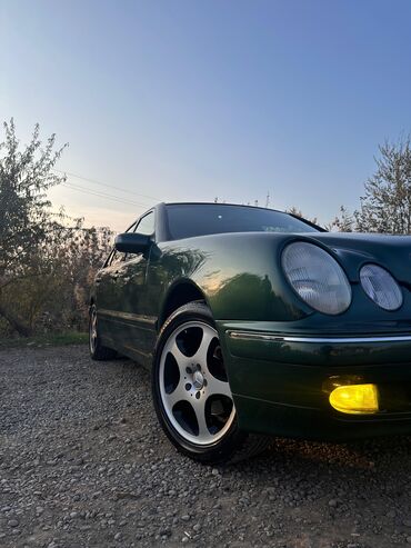 Mercedes-Benz: Mercedes-Benz E‑Class W210 sedan - Kuzov: yaşıl rəng, 4 qapı, klassik — 29