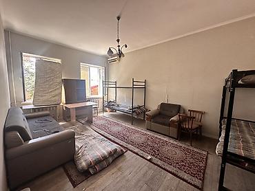 Долгосрочная аренда домов: 330 м², 6 комнат и более, Студентам — 12