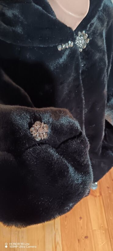 Kürklər: Şuba tecil satlir baha alnib tecil ‼️ satlir 130 azn zeazi bine — 12