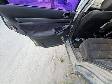 lync co: Audi A4: 1995 г., Автомат, Седан — 6