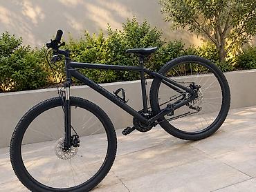 Спортивные велосипеды: Dağ/şəhər tipli velosiped – mat qara rəng Xüsusiyyətlər: - Geniş — 3