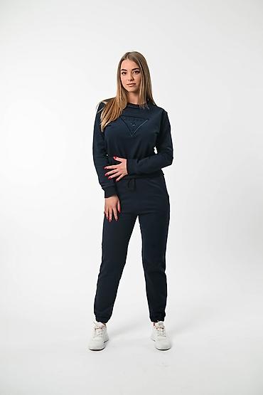 Gornji i donji deo: Duks i donji deo trenerke – komplet, tamno braon - Brend: Guess — 19