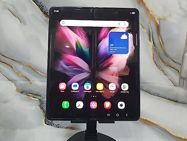 Samsung Galaxy Z Fold 3, Б/у, 256 ГБ, цвет - Черный, 1 SIM, 2 SIM