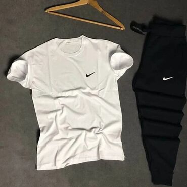 komplet trenerka: Muski kompleti ( M, L, XL, XXL ) 2000 dinara!