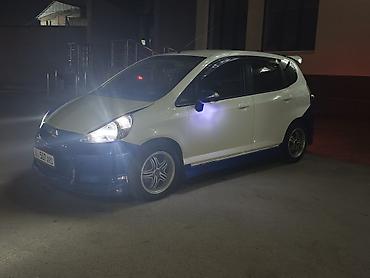 Honda: Honda Fit: 2005 г., Хэтчбэк — 16