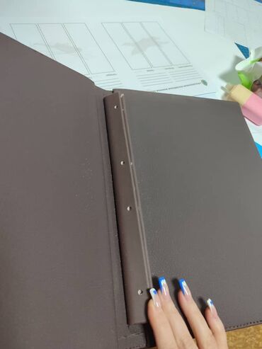 Другое оборудование для кафе, ресторанов: Папки-меню для кафе, ресторанов и баров. Характеристики: - Формат — 7