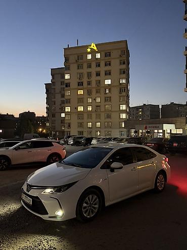 тайота карало гибрид: Toyota Corolla: 2020 г., 1.8 л, Гибрид, Седан — 1