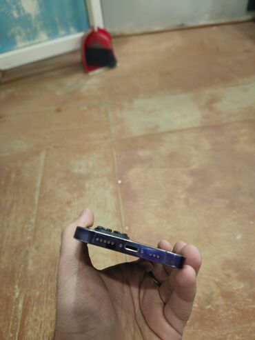 Apple iPhone: IPhone 14 Pro — 9