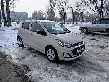 Chevrolet: Chevrolet Spark: 2020 г., 1 л, Вариатор, Бензин, Хэтчбэк — 4