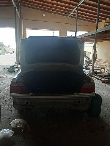 bmw e 80: BMW 7 Series sedan (E38) – ehtiyat hissələri üçün - Korpus: 4 qapılı — 4