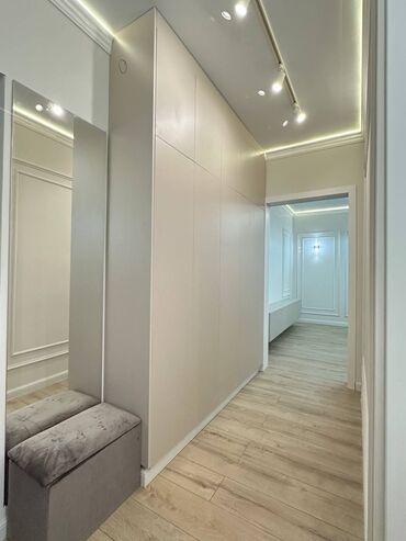 азамат авто базары батир сатылат: 2 бөлмө, 53 кв. м, Элитка, 6 кабат