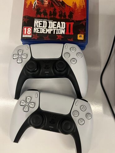 playstation 5 baku electronics: Ps 5 slim 1 Tb,qutusu da var,2 disk verilir ve 2 pult,tecili olaraq