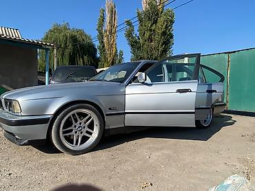 машина bwm: BMW 5 series: 1995 г., 2.5 л, Кол менен иштөөчү, Бензин, Седан — 5
