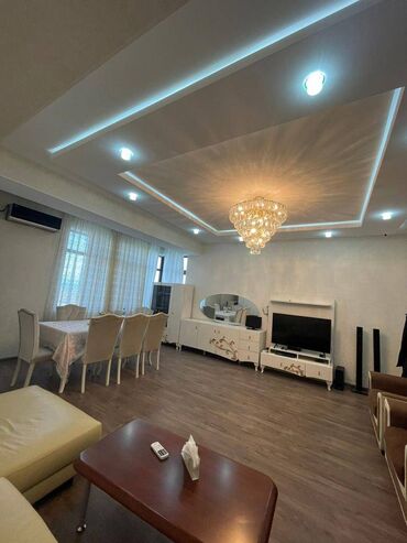 Yeni tikili: 3 otaqlı, Yeni tikili, 135 kv. m — 4