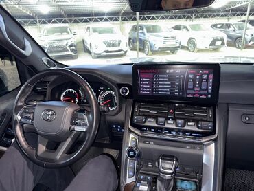 Toyota: Toyota Land Cruiser: 2022 г., 3.5 л, Автомат, Бензин, Внедорожник — 7
