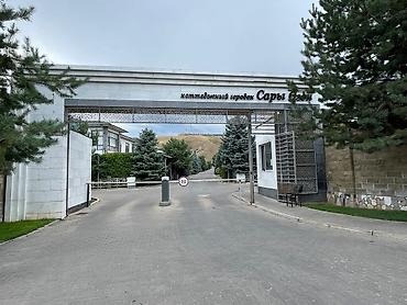 Продажа коттеджей и домов: Продается 2 этажный особняк в VIP городке Сары Озон Локация — 2