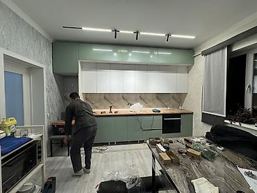 Кухонные гарнитуры: Кухонный гарнитур в современном минималистичном стиле - Планировка — 3