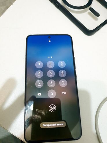 Samsung: Samsung Galaxy S22, Б/у, 8 ГБ, цвет - Черный, 1 SIM, eSIM — 12