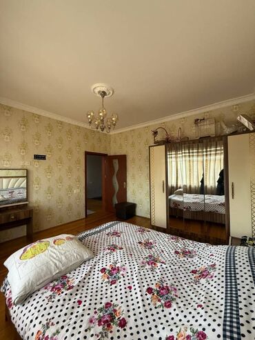 Həyət evləri və villaların satışı: 5 otaqlı, 260 kv. m, Orta təmir — 14