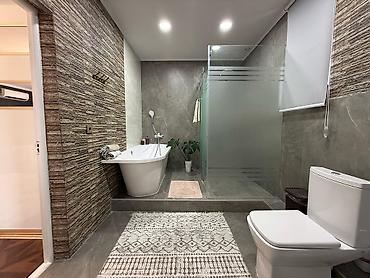 Продажа домов: Дом, 250 м², 4 комнаты, Агентство недвижимости, Дизайнерский ремонт — 28