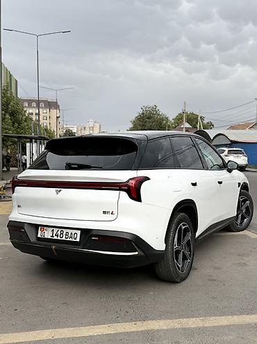 желмаян с кабиной купить: Hozon Neta L: 2024 г., 1.5 л, Автомат, Гибрид, Кроссовер — 3