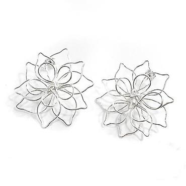 Серьги: Серьги Г гвоздики в форме воздушного цветка из тонкой проволоки — 6