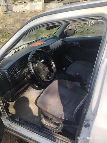 битый соната: Volkswagen Vento: 1994 г., 1.8 л, Механика, Бензин, Седан — 3