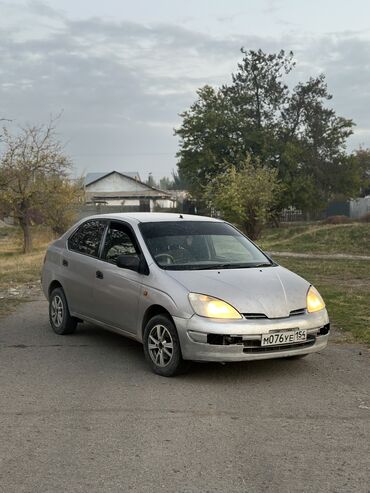 купить сумку органайзер в машину: Toyota Prius: 2000 г., 1.5 л, Автомат, Гибрид, Седан