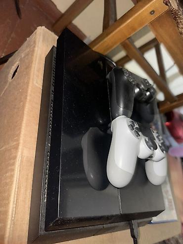 xbox one s 1tb: Sony PlayStation 4 oyun konsolu Xüsusiyyətlər: - PS4 (orijinal model) — 2