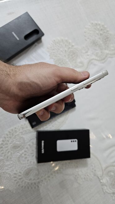 Samsung: Samsung Galaxy S23, 256 GB, rəng - Ağ, Simsiz şarj — 5